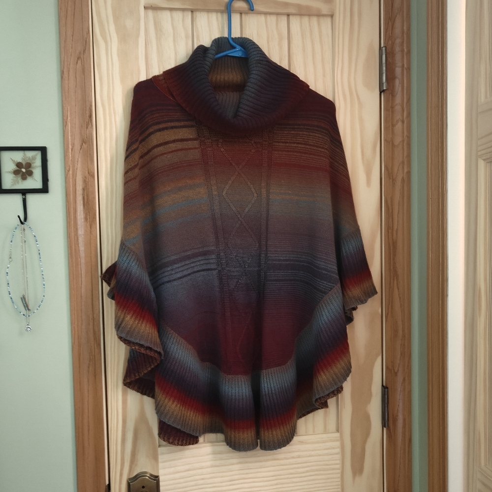 La Fee Verte Rainbow Poncho